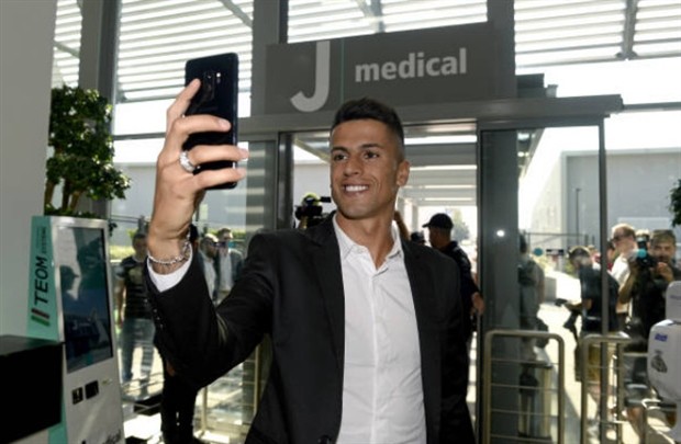 Đội hình soái ca giữa Real Madrid và Juventus - Bóng Đá
