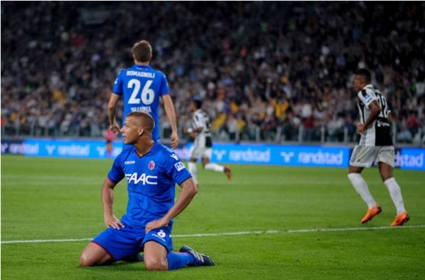 Juventus suýt thua, Allegri run rẩy trên băng ghế chỉ đạo  - Bóng Đá
