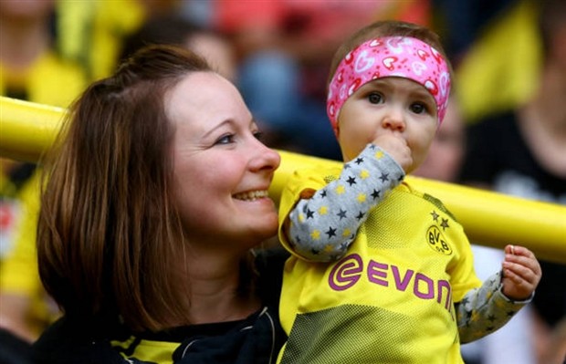 Thi đấu kém ấn tượng, nhưng Dortmund vẫn ra quân hoành tráng - Bóng Đá