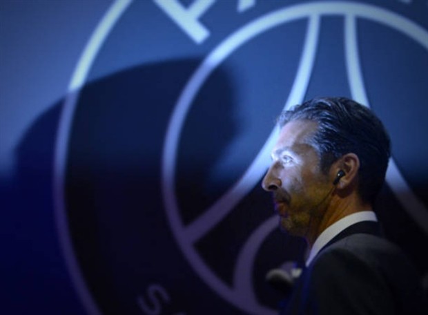 Buffon đẹp hết phần người khác trong ngày ra mắt PSG - Bóng Đá