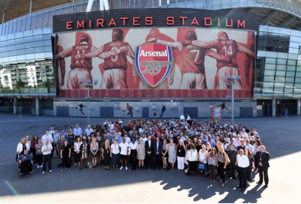 Emery choáng ngộp trong ngày ra mắt toàn bộ nhân viên tại Arsenal - Bóng Đá