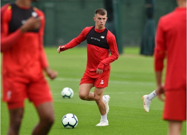 Trở lại sau chấn thương, sao Liverpool khoe kiểu tóc cực độc  - Bóng Đá