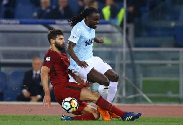 Bàn thắng thì không, nhưng thẻ đỏ lại xuất hiện tại Derby thành Rome - Bóng Đá