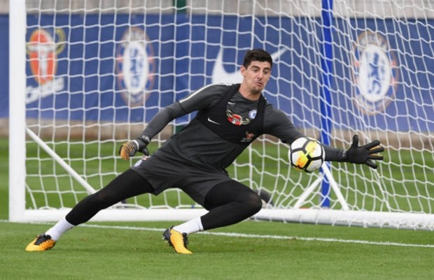 Conte liên tục quát mắng học trò trước thềm Community Shield - Bóng Đá