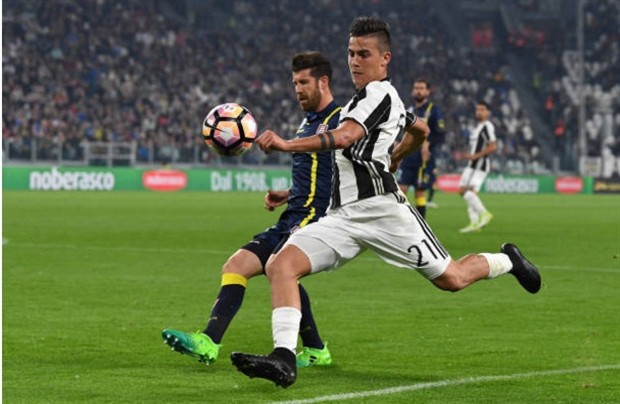 Juve được một loạt chân dài tiếp sức trước chung kết Coppa Italia - Bóng Đá