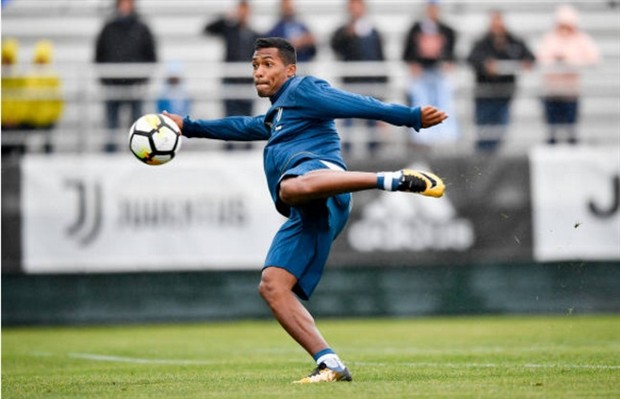 Juventus sẽ hạ PSG bằng những cú Volley? - Bóng Đá