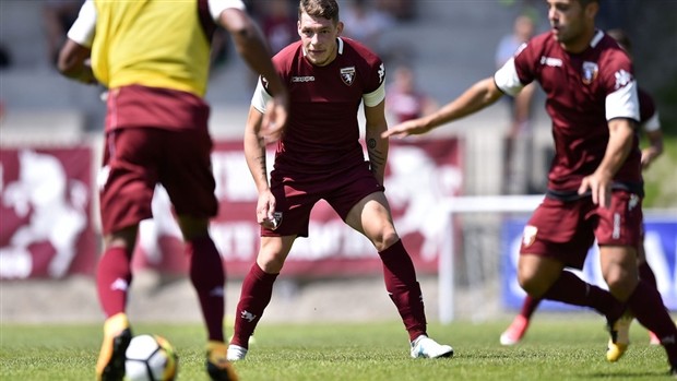Giữa bão tin đồn, Belotti lại xuất hiện tươi rói trên sân tập của Torino - Bóng Đá