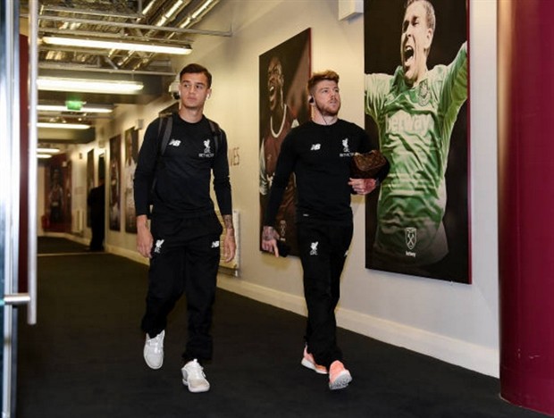 'Mane' xuất hiện ủng hộ Liverpool tại London  - Bóng Đá
