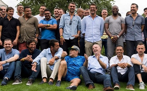 Ngày gặp lại, Buffon ăn đứt Ronaldo, Maradona,... về ngoại hình - Bóng Đá