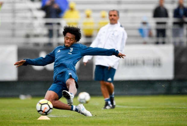 Juventus sẽ hạ PSG bằng những cú Volley? - Bóng Đá