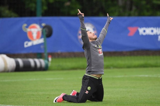 Đã vô địch, Chelsea vẫn 'hết mình' trên sân tập - Bóng Đá