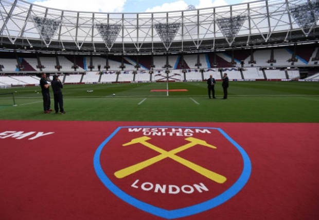 'Mane' xuất hiện ủng hộ Liverpool tại London  - Bóng Đá