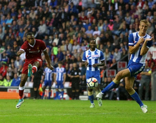 Liverpool ra quân tại Hồng Kông, Salah sẽ hỗ trợ Sturridge - Bóng Đá