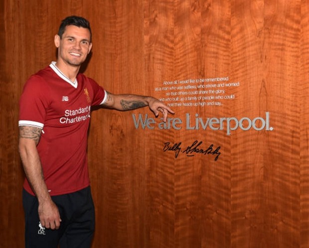 'Thảm họa' của các CĐV Liverpool e thẹn trong ngày gia hạn  - Bóng Đá
