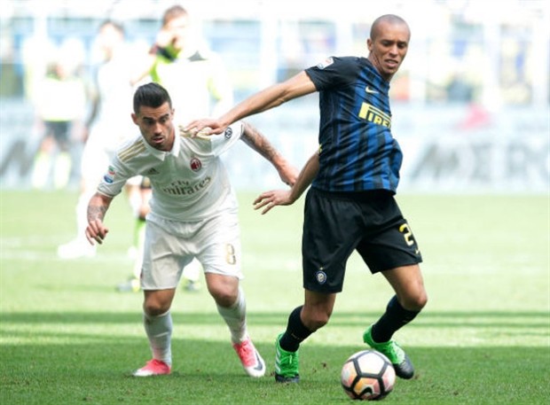 Gỡ hòa phút 90+7, Zapata giúp Derby Milano kết thúc tuyệt vời - Bóng Đá