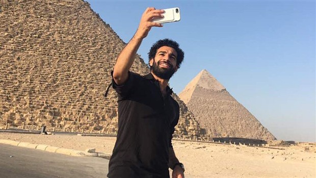Nhờ fan Liverpool, Salah đã có mặt tại Anfield - Bóng Đá