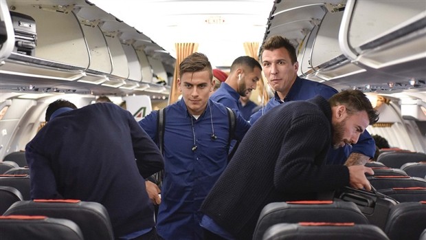Dàn sao Juventus hừng hực tiến quân tới Monaco - Bóng Đá