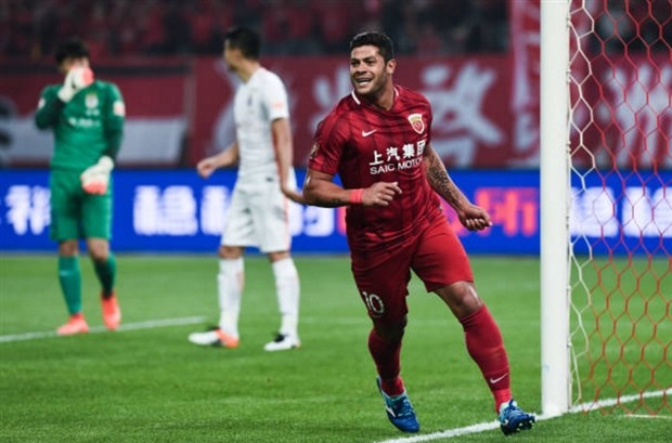 Hulk tỏa sáng, Shanghai SIPG soán ngôi đầu của Shandong Luneng - Bóng Đá