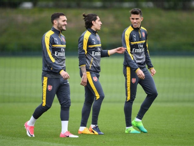 Wenger đứng ngồi không yên trước thềm Derby London - Bóng Đá