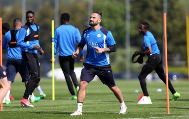 Đã hết mục tiêu, Leciester vẫn muốn 'hại' Man City - Bóng Đá