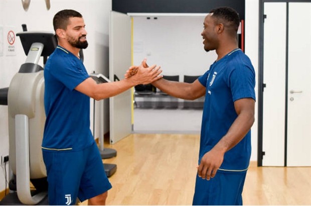 Juventus vắng sao trong ngày đầu tập trung - Bóng Đá