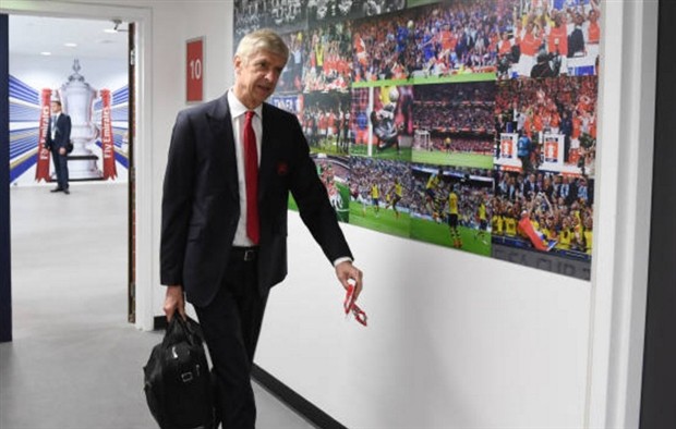 Không thi đấu, Cazorla đi 'thám thính' Chelsea giúp Arsenal - Bóng Đá