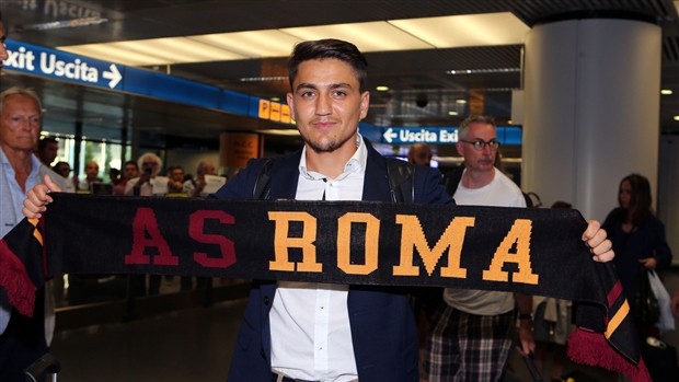 Mục tiêu của Man City tươi rói với băng rôn của Roma - Bóng Đá