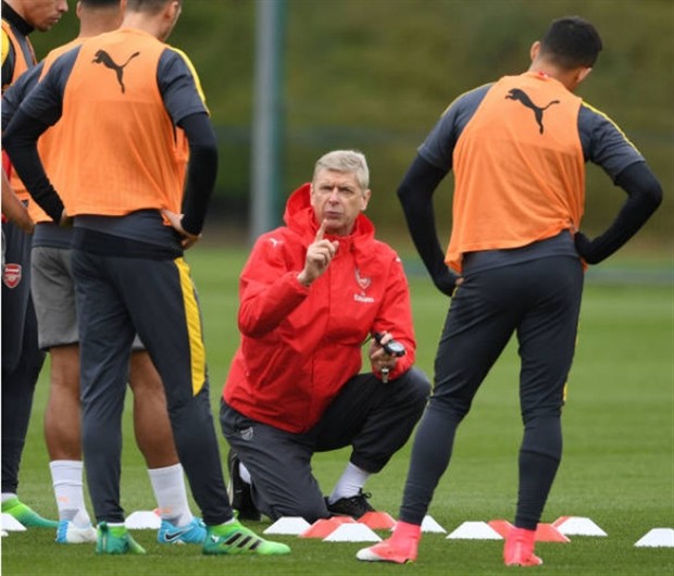 Wenger đứng ngồi không yên trước thềm Derby London - Bóng Đá