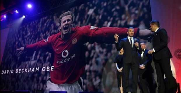 Beckham đẹp 'mê mệt' đi lãnh giải ở tuổi 41 - Bóng Đá