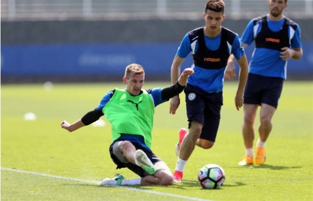 Đã hết mục tiêu, Leciester vẫn muốn 'hại' Man City - Bóng Đá