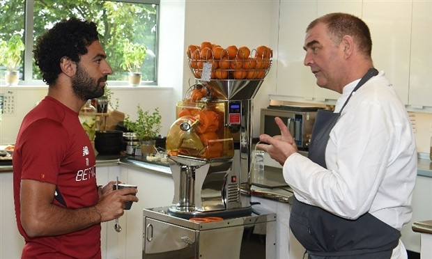 Ngày ấy cũng đã tới, Salah chính thức tập luyện cùng Liverpool - Bóng Đá