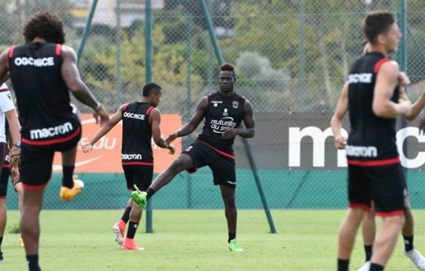 Tương lai đã chốt, Balotelli trở lại tập luyện cùng Nice - Bóng Đá