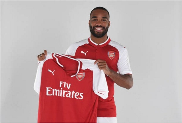 Lacazette và những khoảnh khắc fan Arsenal chờ đợi suốt tháng qua - Bóng Đá