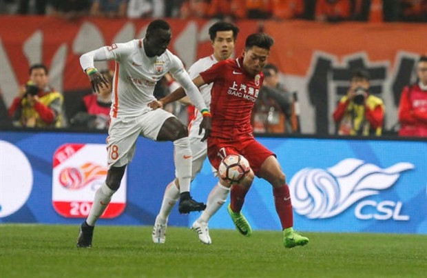 Hulk tỏa sáng, Shanghai SIPG soán ngôi đầu của Shandong Luneng - Bóng Đá