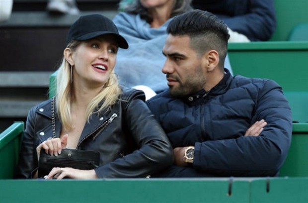 Vợ chồng Radamel Falcao tình tứ đi xem Monte Carlo Masters - Bóng Đá