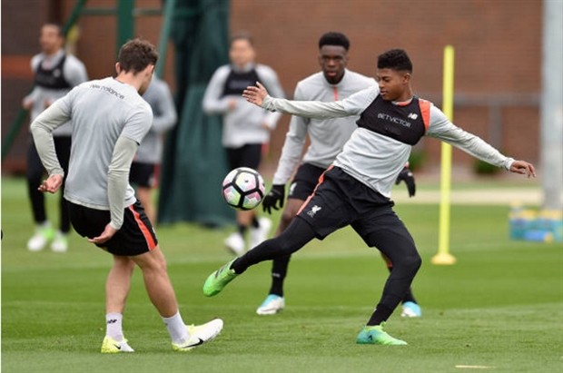 Vừa trở lại, Lallana đã được Klopp cưng ra mặt - Bóng Đá