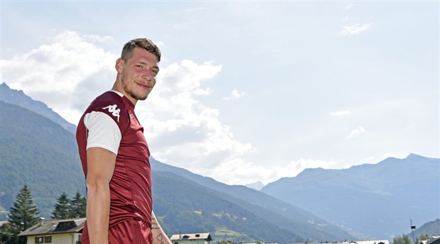Giữa bão tin đồn, Belotti lại xuất hiện tươi rói trên sân tập của Torino - Bóng Đá