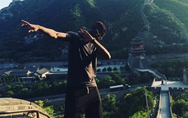 Pogba CHÍNH THỨC có thương hiệu... gối riêng - Bóng Đá