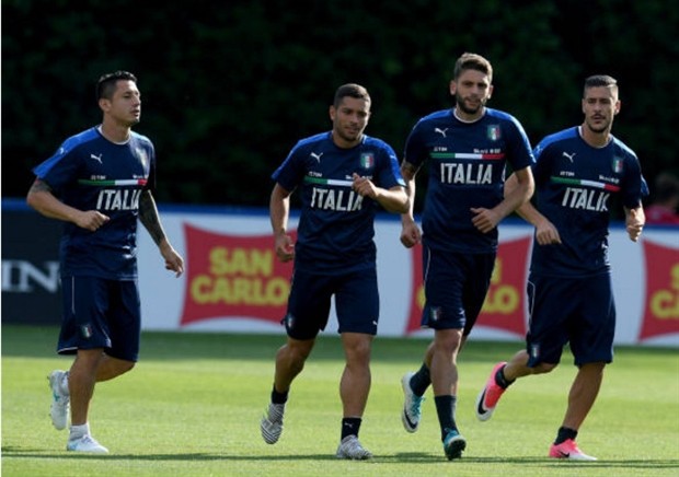 Azzurri tập trung: Thiếu sao, ngập tràng tiếng cười - Bóng Đá