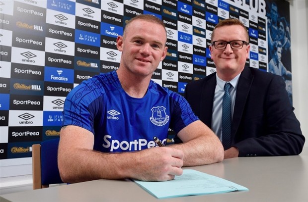 Chelsea hân hoang khoe cúp tại Bắc Kinh - Bóng Đá