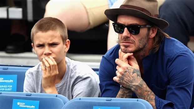 Beckham lại 'giết thời gian' cùng banh nỉ - Bóng Đá