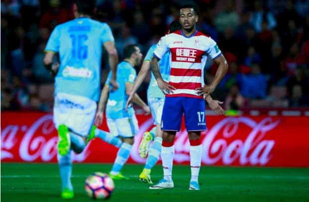 Rô Béo lê '1 tạ' quẩy nát sân Bernabeu - Bóng Đá