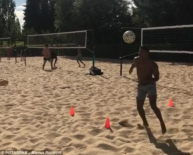 Ngày cuối tại Juventus, Bonucci sống 'riêng một góc trời' - Bóng Đá