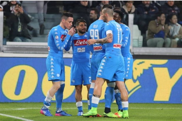 Phớt lờ cả thế giới, Mbappe trở lại Monaco tập luyện - Bóng Đá