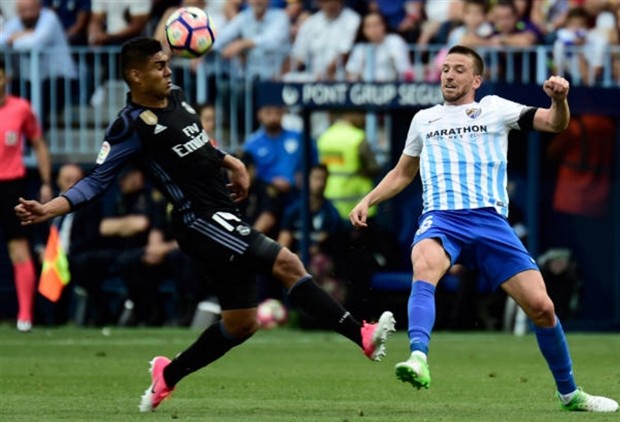 Ngày Real lên ngôi, Ronaldo 'núp bóng' Navas - Bóng Đá