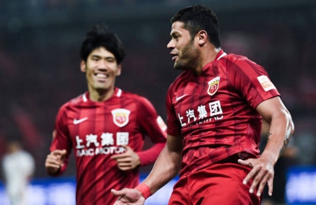 Hulk tỏa sáng, Shanghai SIPG soán ngôi đầu của Shandong Luneng - Bóng Đá