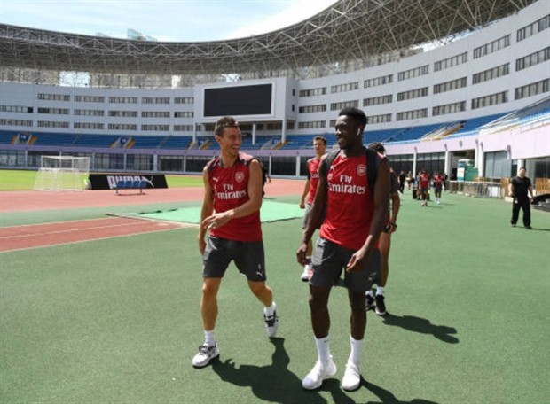 Lacazette cùng dàn sao Arsenal tự tin múa quyền tại Thượng Hải - Bóng Đá