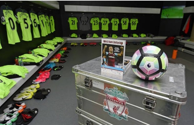 'Mane' xuất hiện ủng hộ Liverpool tại London  - Bóng Đá