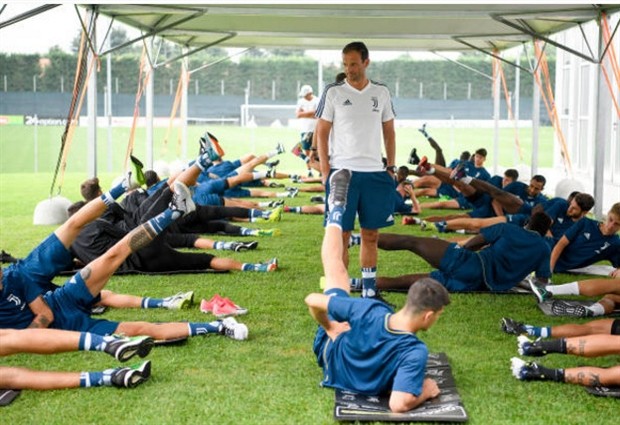 Buổi tập của Juventus đã dần nhộn nhịp - Bóng Đá