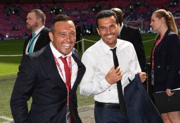 Không thi đấu, Cazorla đi 'thám thính' Chelsea giúp Arsenal - Bóng Đá